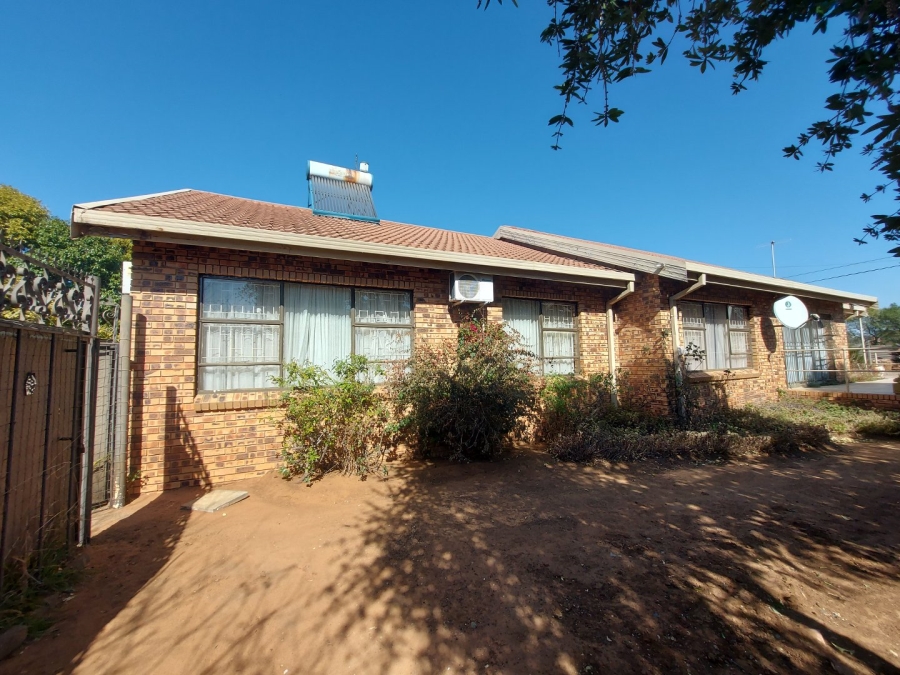 3 Bedroom Property for Sale in Universitas Ridge Free State